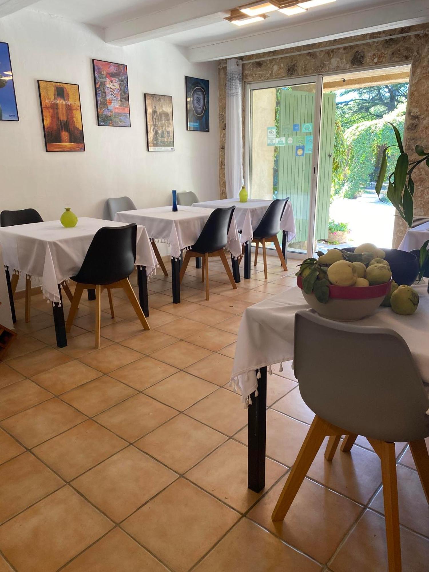 Mas De L'Ile Bed and Breakfast Avignon Exteriör bild