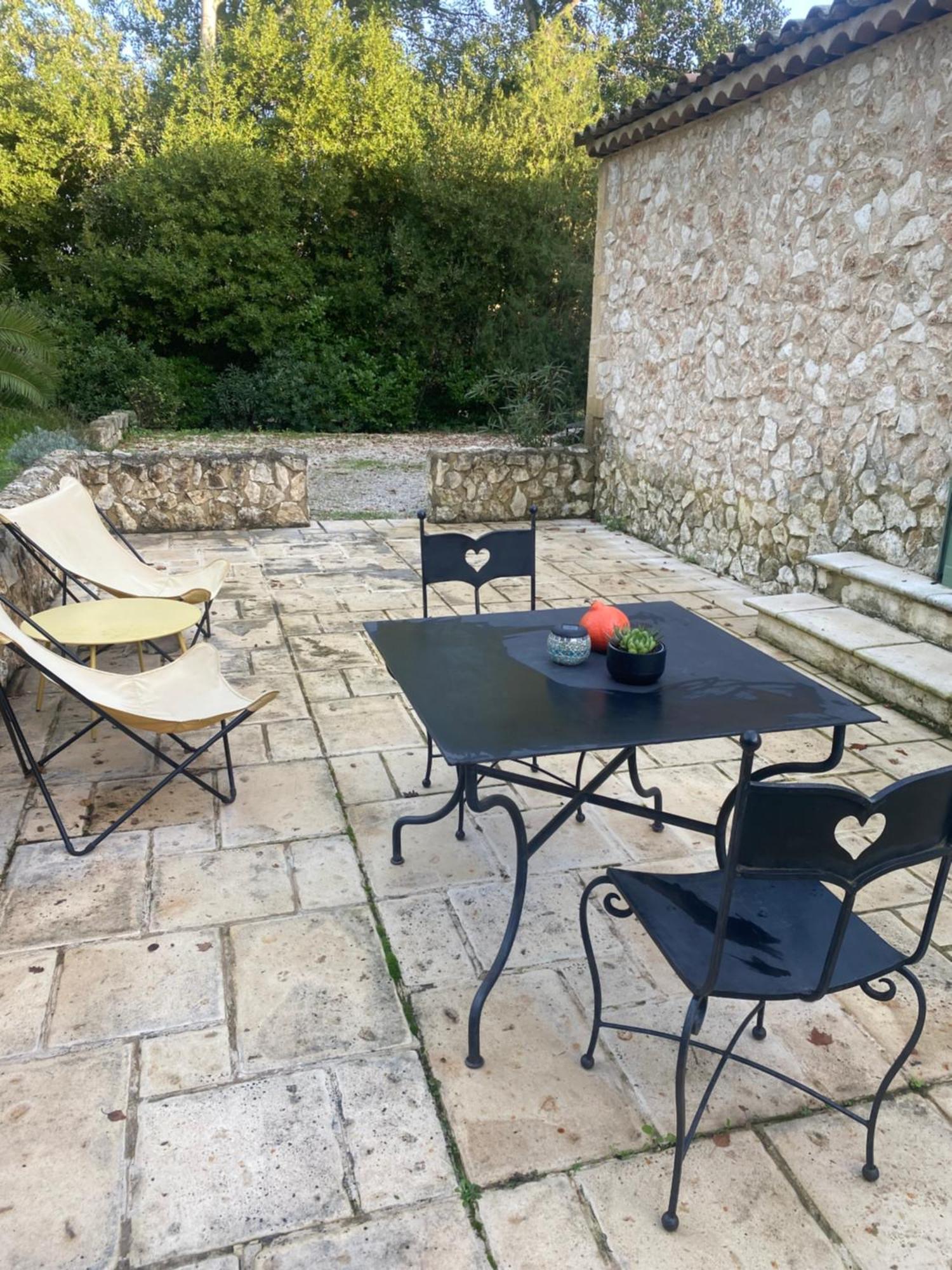 Mas De L'Ile Bed and Breakfast Avignon Exteriör bild